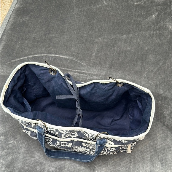 Floral Blue and White Tote Bag Preloved GUC - Picture 3 of 14